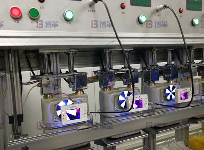 集中測(cè)試目視化及規(guī)劃，利用治具進(jìn)行測(cè)試自動(dòng)化設(shè)計(jì)