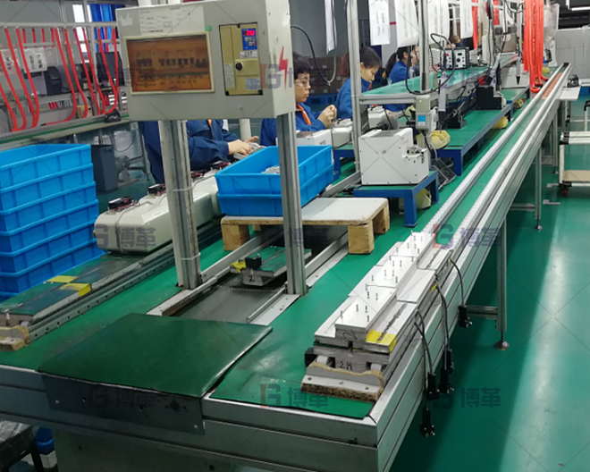 采用雙邊流水線，節(jié)約空間，電子組裝材料水蜘蛛配送。