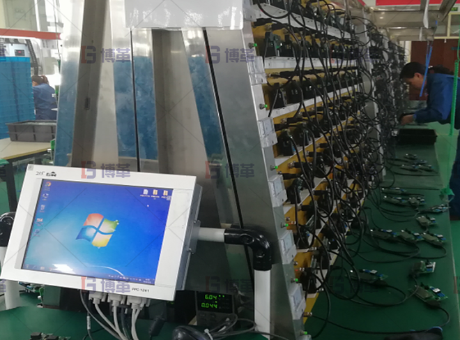 大量使用工裝和治具，提高品質(zhì)和提升生產(chǎn)效率。